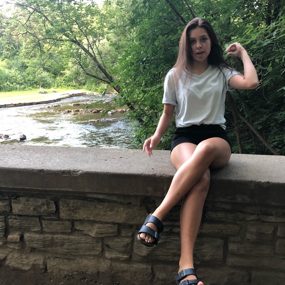 Meet your Posher, Libby - Picture 1 of 1